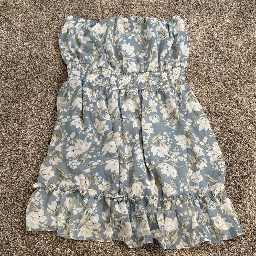 She + Sky Blue and White Floral Dress